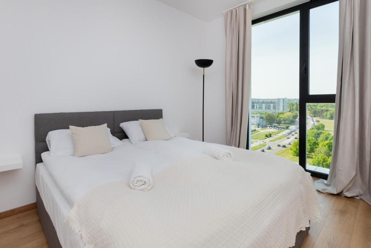 Tarasy Baltyku Apartments & Parking & Balcony By Noclegi Renters Gdańsk Kültér fotó