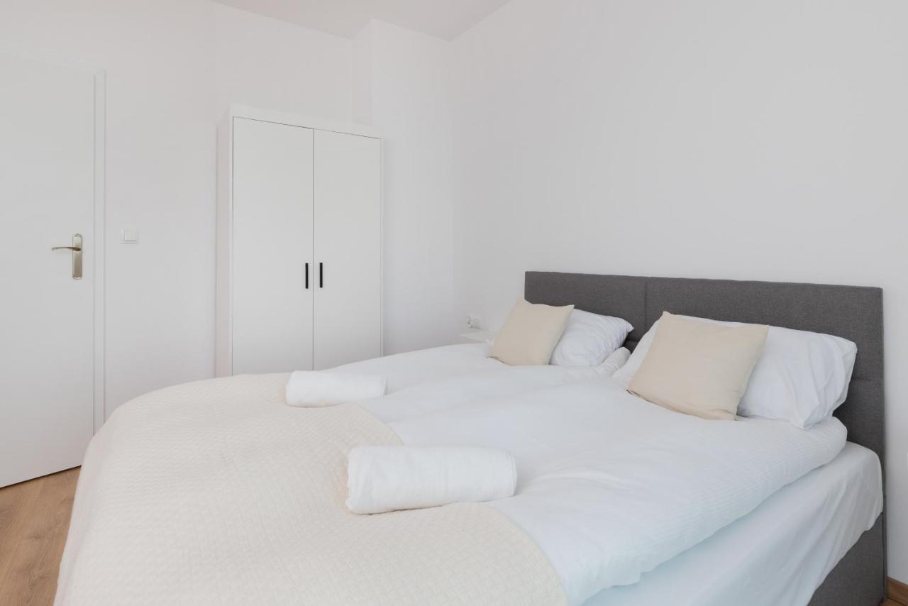 Tarasy Baltyku Apartments & Parking & Balcony By Noclegi Renters Gdańsk Kültér fotó